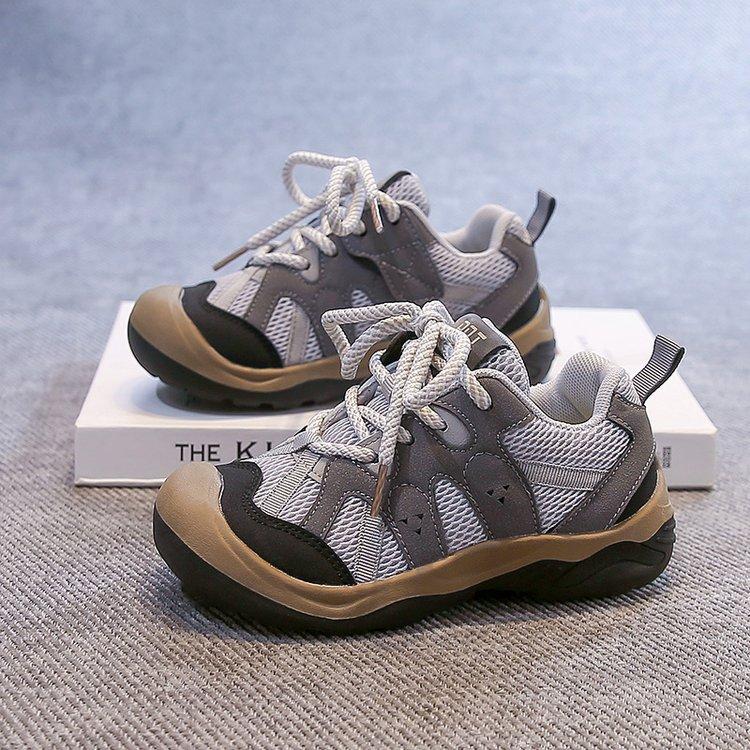 

Children s sports shoes 2025 autumn new boys shoes medium and older children s moral training shoes, student trendy brand girls running shoes 37 серый