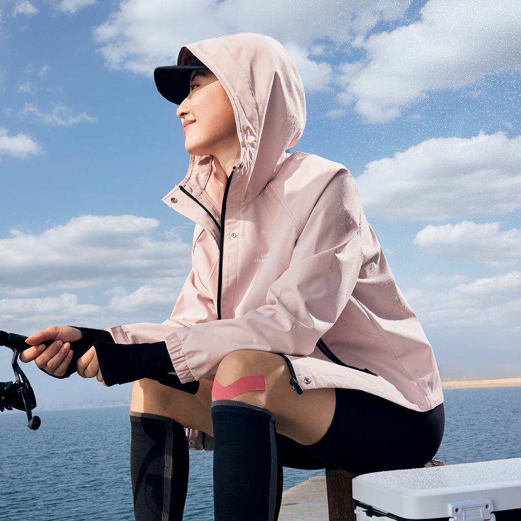 Li-Ning Lettuce Edge Water-Resistant Hooded Letter Print Loose Cycling Camping Windbreaker Women Jackets Light-Pink AFDU940-4
