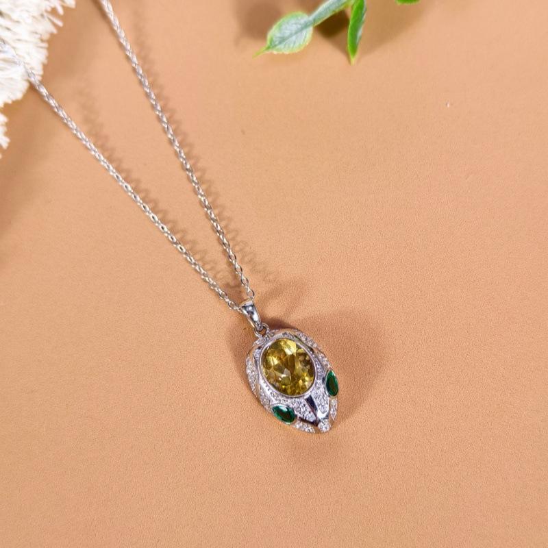 S925 Sterling Silver Clover Necklace Women Simple Niche Design Clavicle Chain