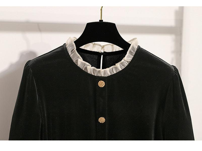 Plus Size Women's Autumn & Winter High-End Loose Top with Black Skirt Two-Piece Set