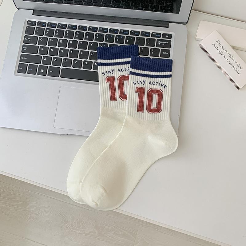Female Spring and Autumn Tide Is Boneless All Match Movement White Tube Socks