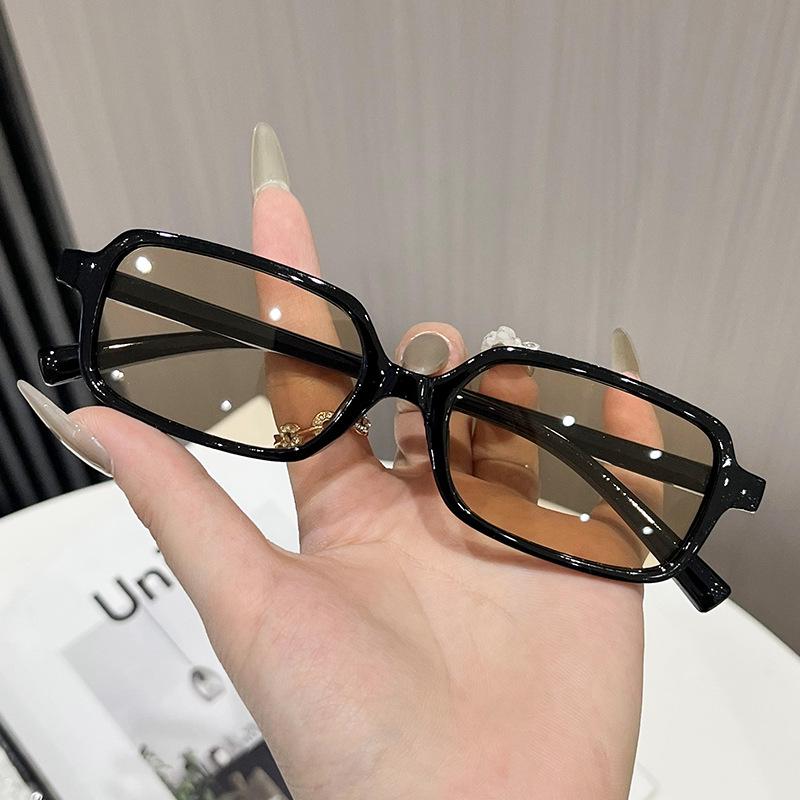 New Wanghong Small Frame Sunglasses: Unisex Korean-Japanese Style, Personalized Square Design, Ultra-Light for Driving and Night Vision