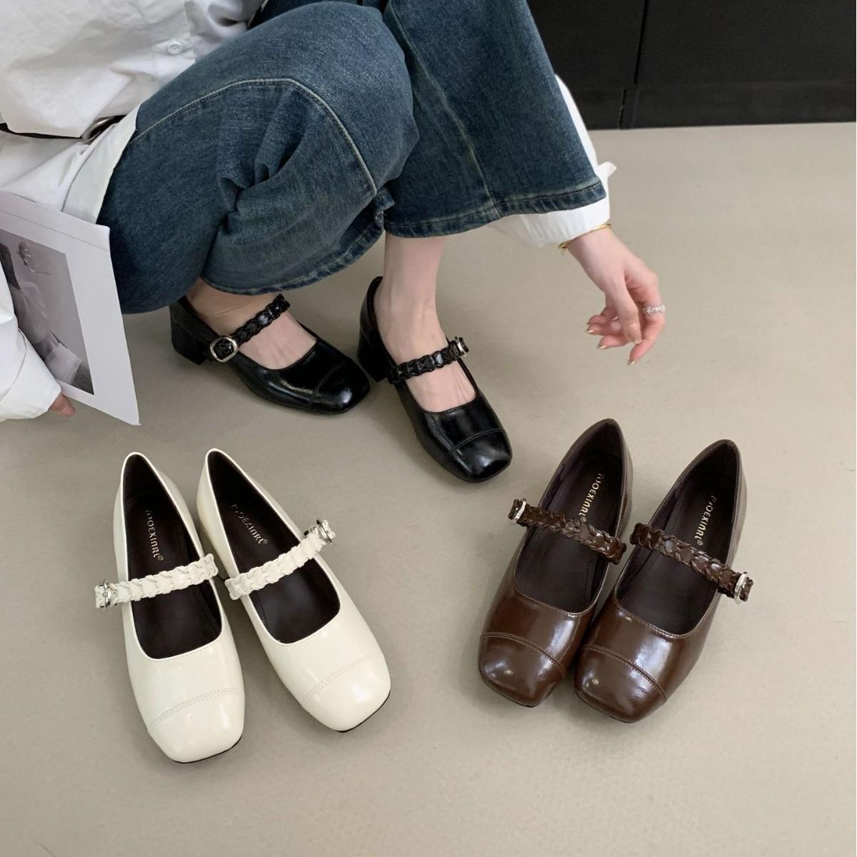 

2025 new round head thick middle heel light mouth woven one-word belt versatile OL Mary Jane women s single shoes 39 бежевий
