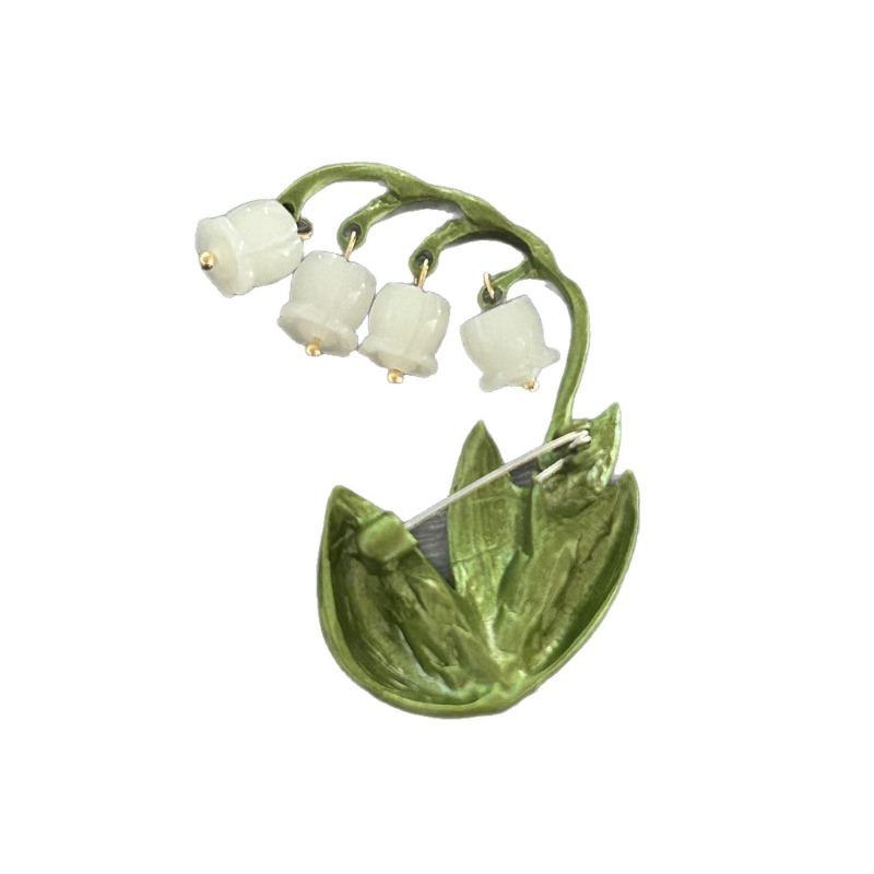 Green Leaf Bell Flower Brooch for Women - High-end Fashion Accessory To Prevent Light Leakage and Keep Your Hair In Place.