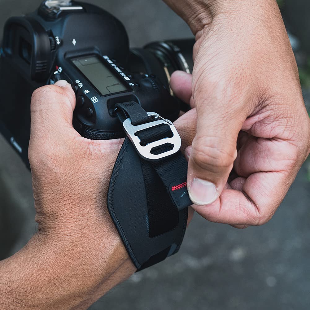 peak design Camera Strap Stylish and CL-3 Clutch, Black. Convenient. [Used]