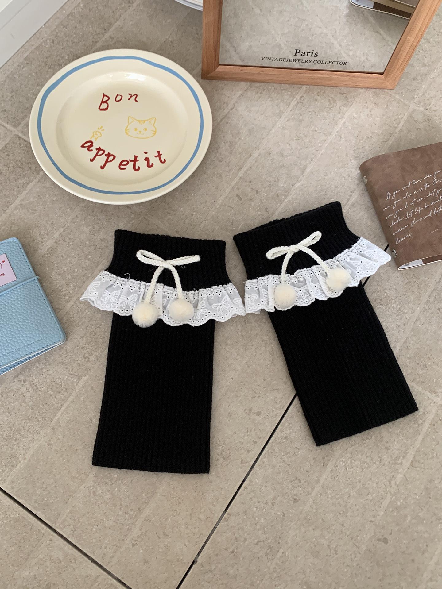 

Lace Trim Pom-Pom Fold-Over Ballet Style Women s Leg Warmers - Japanese Scrunch Socks for Autumn/Winter чорний