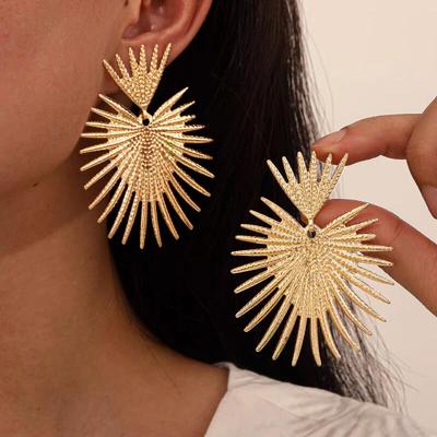 Geometric Fan-Shaped Tassel Stud Earrings for Women Ladies Exaggerated Personality Dangle Earrings Holiday Jewelry Accessories