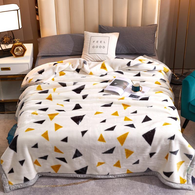 Double-Layer Thickened Raschel Blanket - Super Soft Anti-Static Fleece for Autumn/Winter, Perfect Wedding Gift.