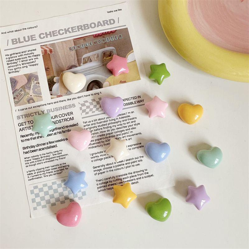 Dopamine Colored Heart-shaped Magnetic Refrigerator Sticker with Colorful Polaroid Photos, Magnetic Nails, Three-dimensional Hole Board Decoration