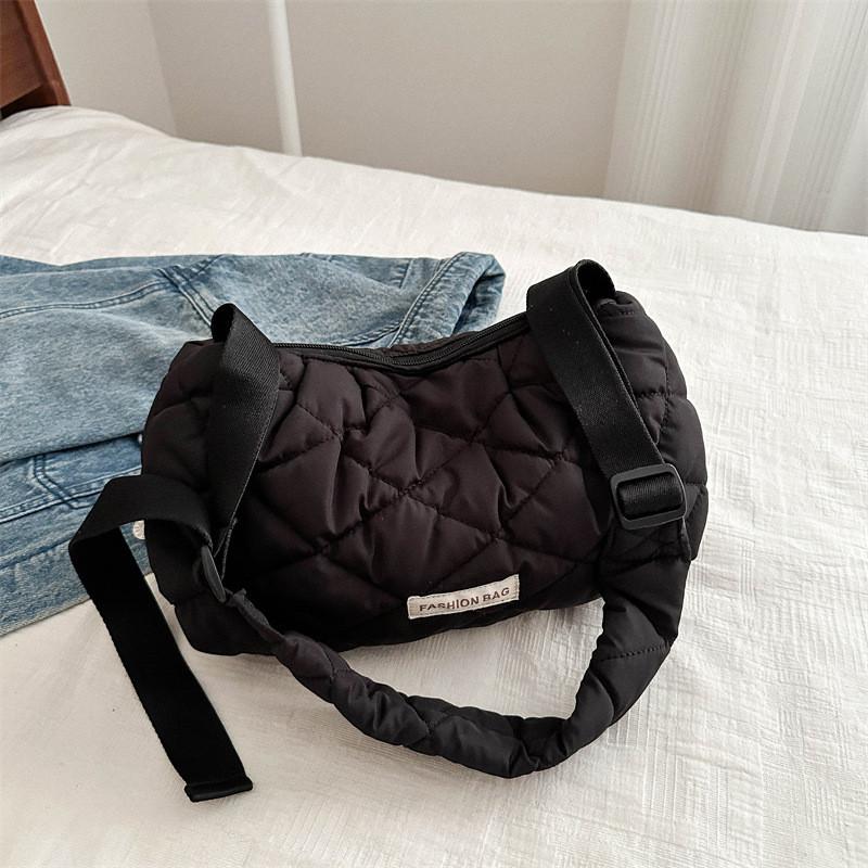 Trendy Vintage Inspired Diamond Textured Handbag Versatile Everyday Tote Bag For Casual Outfits