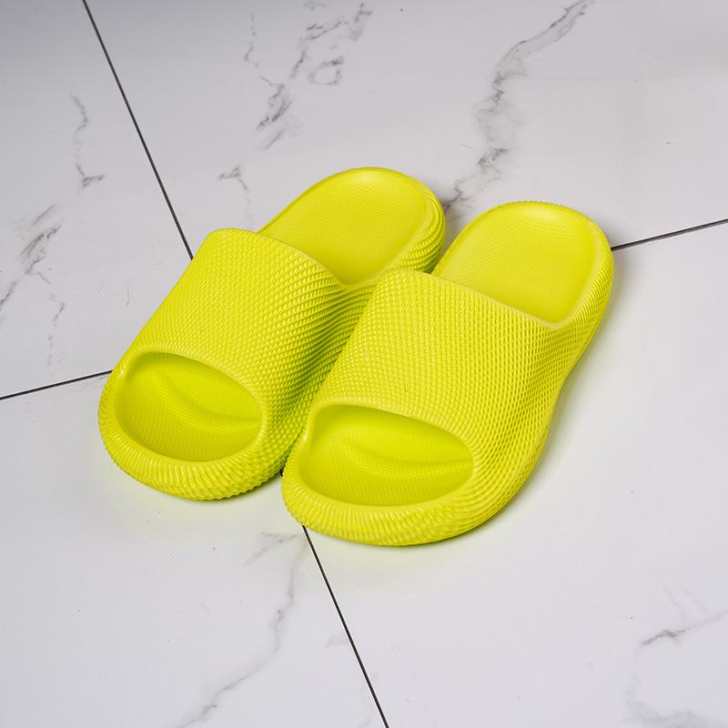 New Summer Thick-soled Slippers Go Out At Home Trend Versatile Stepping On Shit Feeling Thickened Anti-sandals One-word Drag