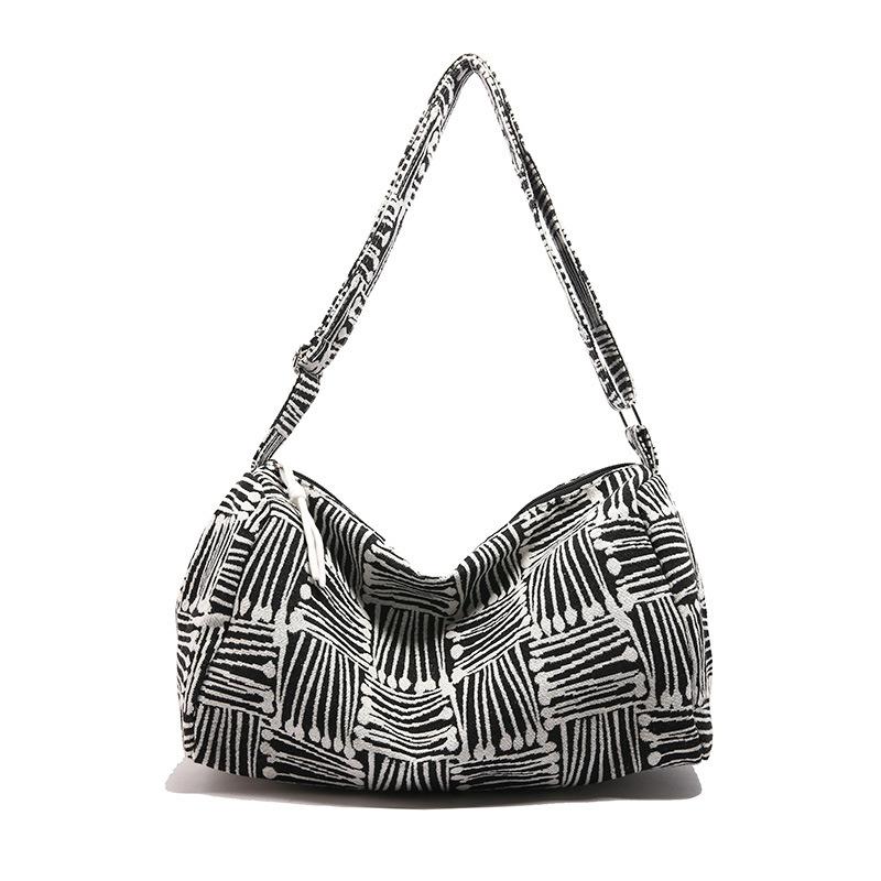 Fashion striped tote bag women's new large-capacity underarm bag student versatile shoulder messenger bag