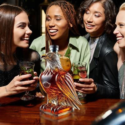Karafka do Whisky Yousheng Eagle 280ml w Kształcie Zwierzęcia Karafka do Whisky Pojemnik do Przechowywania Whisky Zabawny Wystrój Baru Prezent dla Miłośników Whisky Taty