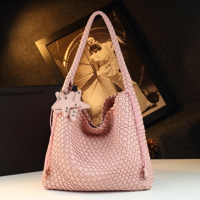 Woven big bag new fashion leather women's bag fashion trend large capacity shoulder bag grid bucket bag