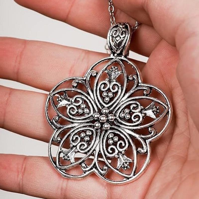Collana con Ciondolo Loto Etnico Vintage - Gioiello Floreale da Donna Regalo
