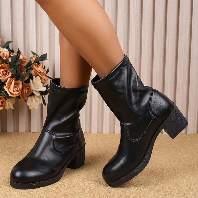 Women's High-heeled Short Boots Autumn and Winter New Large-size Round Head Foot Thick-heeled Women's Leather Boots