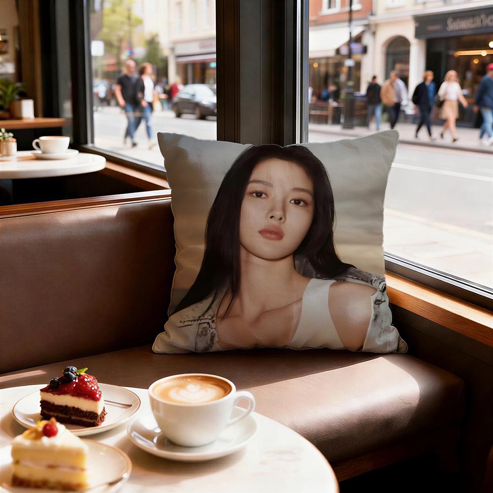 

celebrity Kim You Jung Cushion Cover Decorative Cushion Cushions Covers Cover Sofa 50x50 Pillow 4 Piece 45x45 40x40 Pillowcase 30X30cm