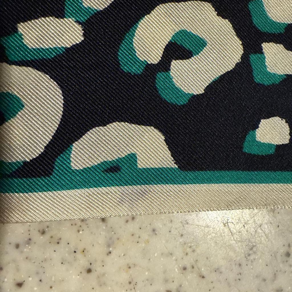 Used Louis Vuitton Bandeau