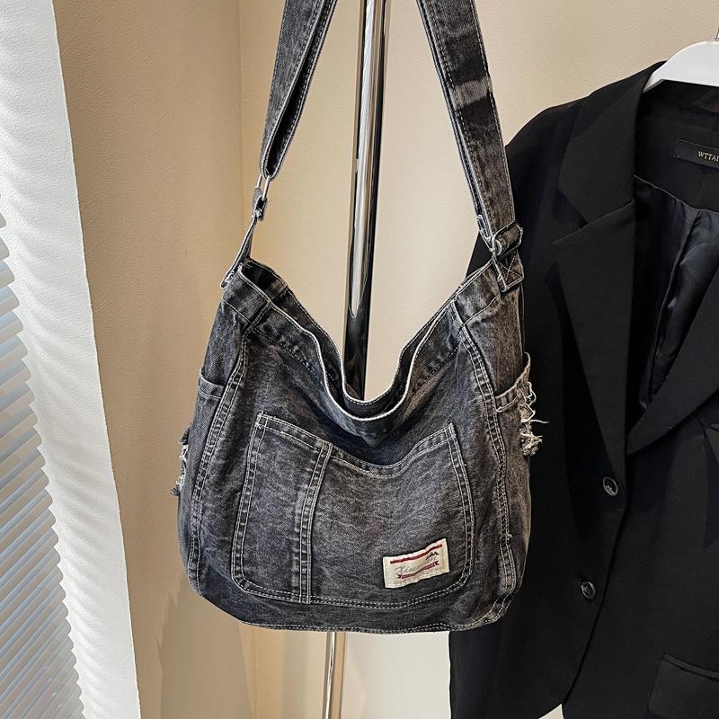 Women's Casual Bag 2025 Autumn New Underarm Bag Light Crossbody Shoulder Bag Casual Simple Denim Women's Bag