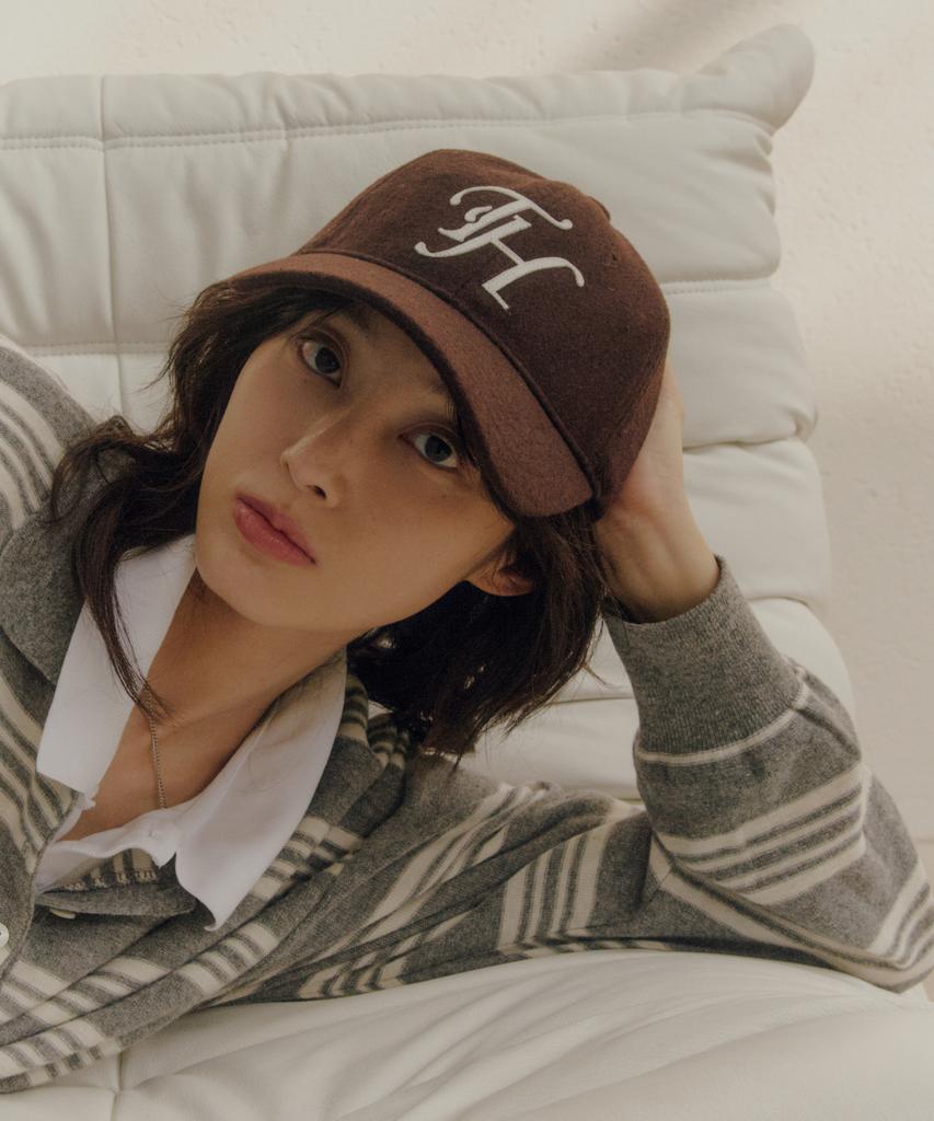 Teulaepighamoni Wool Blend Th Applique Logo Deep-Fit Ballcap_Brown