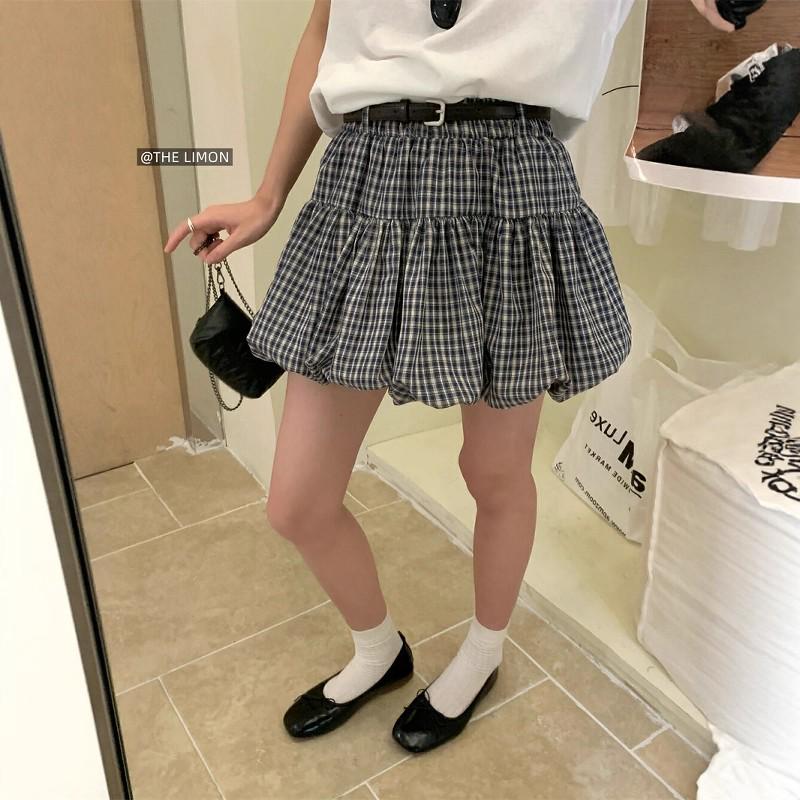 

Plus Size Blue Plaid A-line Fluffy Skirt - Flattering Short Skirt for Women S (Recommended 86-96 kg)