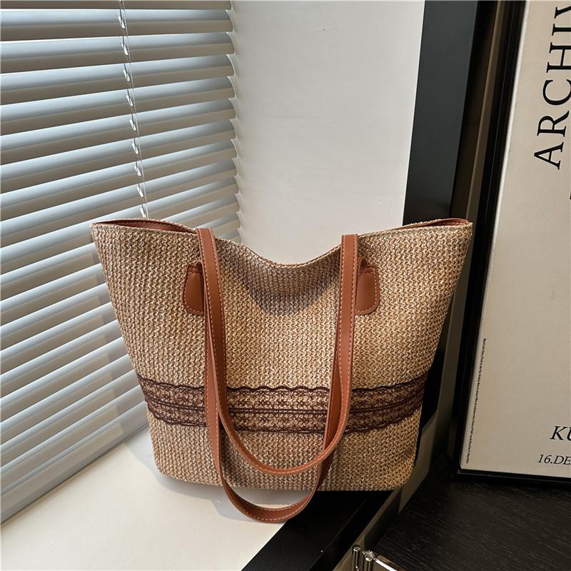 Woven Bag With Zipper Closure For Casual Beach And Travel Days