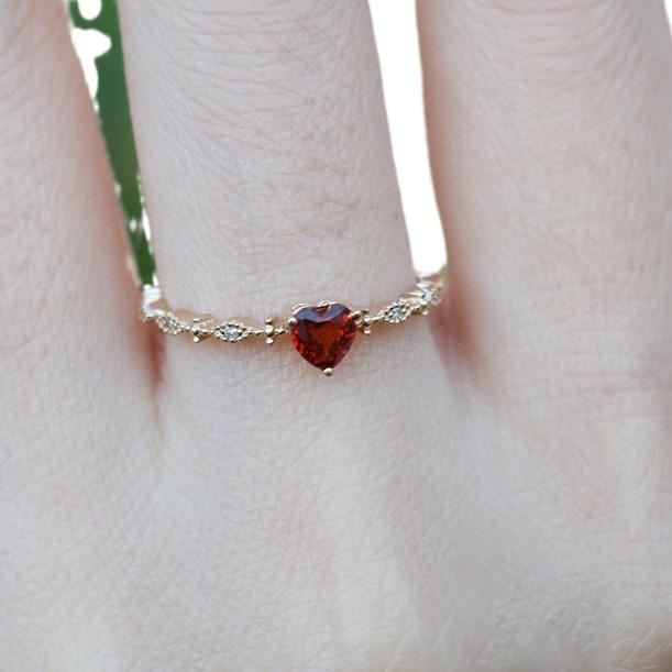 Niche Heart Ruby Ring Female Fashion Light Luxury Pair Advanced Sense Open Adjustable Index Finger Rings Tide Casual Everyday Dainty Minimalist Ring