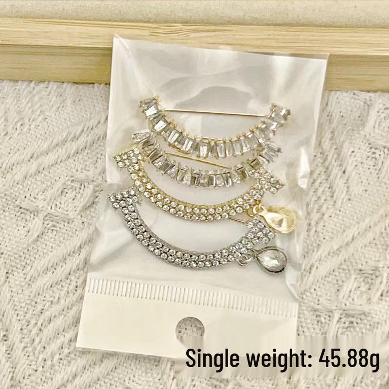 Luxury Rhinestone Brooch: Women's Elegant Suit & Dress Waist-Gathering Accessory