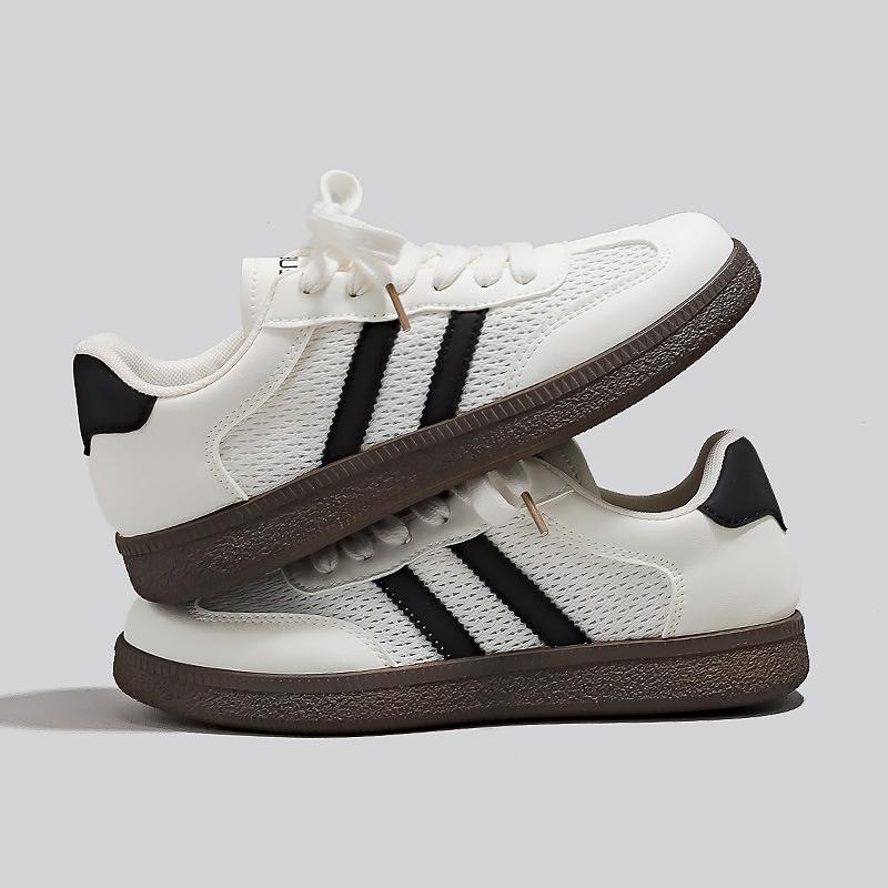 Neue atmungsaktive Mesh-Trainingsschuhe für Damen, neue Damenmode-Board-Schuhe für Frühling und Sommer, bequem, weiche Sohle, runde Spitze