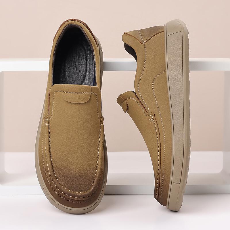 Fashion Outdoor Male Loafers Comfortable Men's Moccasins Soft-Soled Slip-On Flats Versatile Casual Shoes Business Formal Leather Shoes