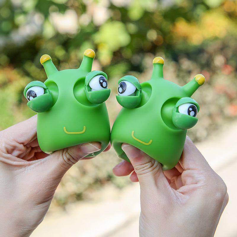 1/5PCS Novelty Eye Popping Squeeze Toy 3D Big Eyeball Bouncing Toy Green Bug Squeeze Toy Stress Relief for Adults and Children
