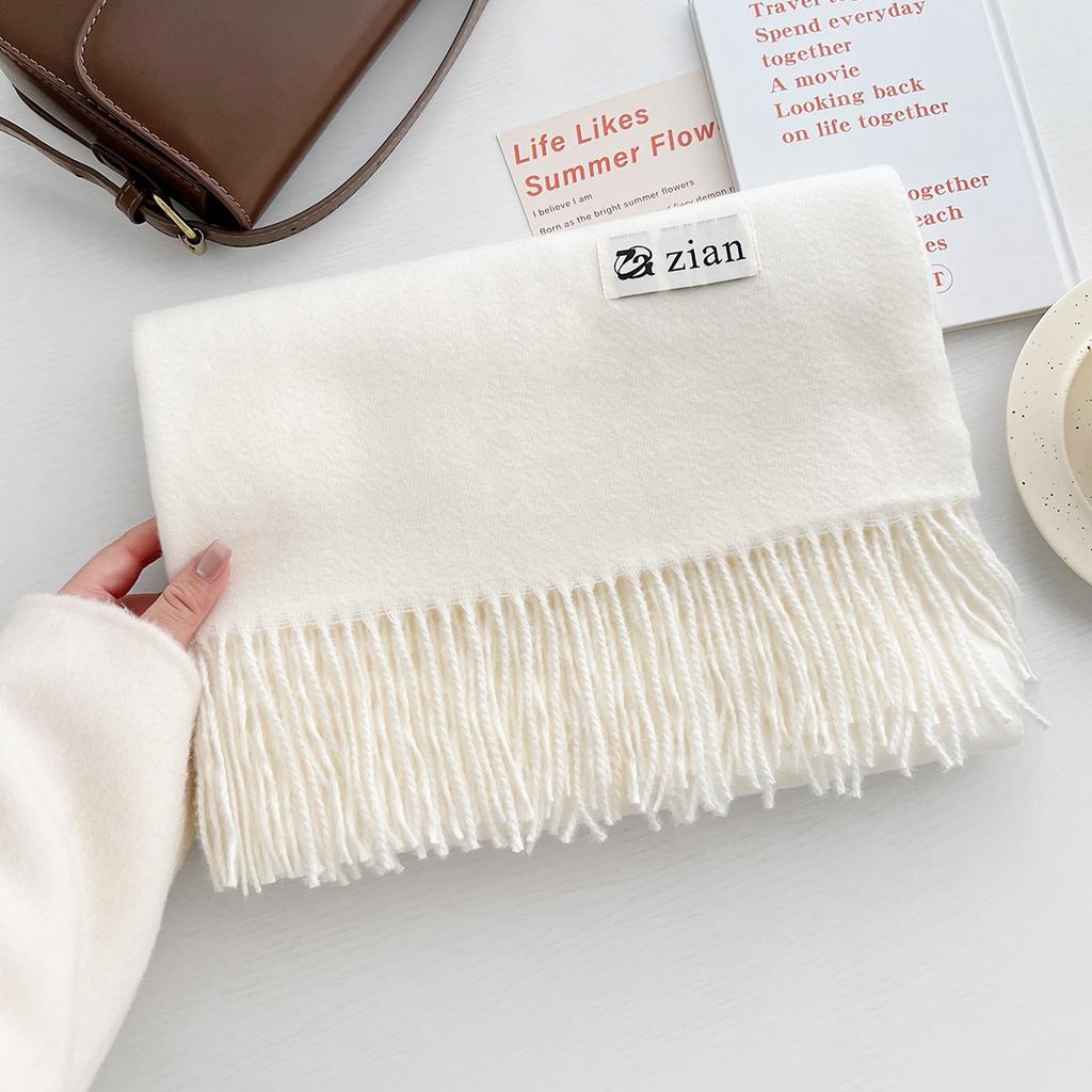 New casual versatile simple solid color warm scarf gentle Japanese and Korean version fashion atmosphere fringed shawl