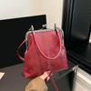 2026 Retro Soft Leather Women's Bag: Fashionable Shoulder & Crossbody Handbag