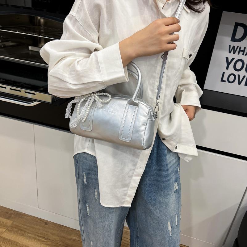 High-end Fashion Handbag Women's Spring New Niche Temperament Versatile Messenger Bag