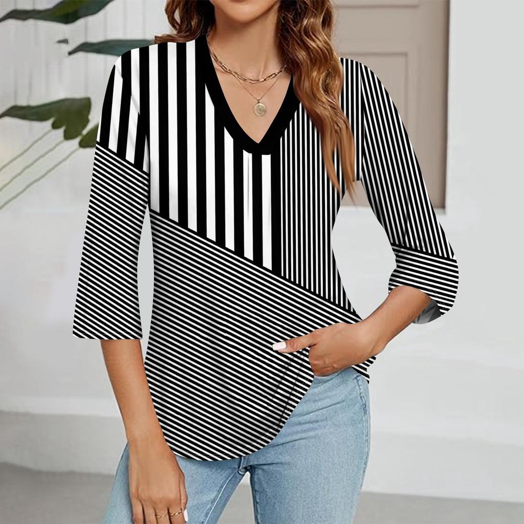 Women's V-neck Gradient Print Three-quarter Sleeve Fashion Top