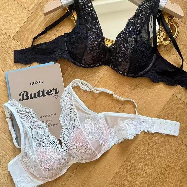 Elegant Lace Push-Up Lingerie Set – Slimming, Adjustable, Beautiful Back Design