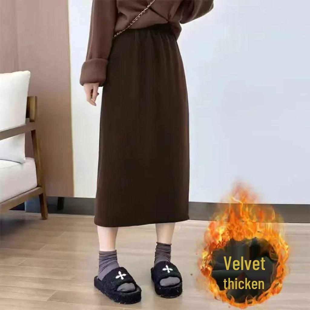 High-Waist Black Corduroy Midi Skirt: Thickened for Autumn/Winter with Slimming Slit