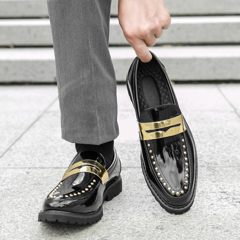 Metal Decoration Design Comfortable NonSlip Leisure Men's Leather Shoes Outdoor Gathering Comic Exhibition Loafers Shoes