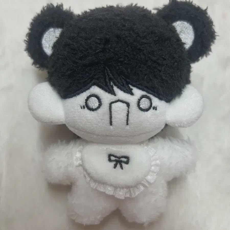 

Подозрительный сосед Вун Хан-вун