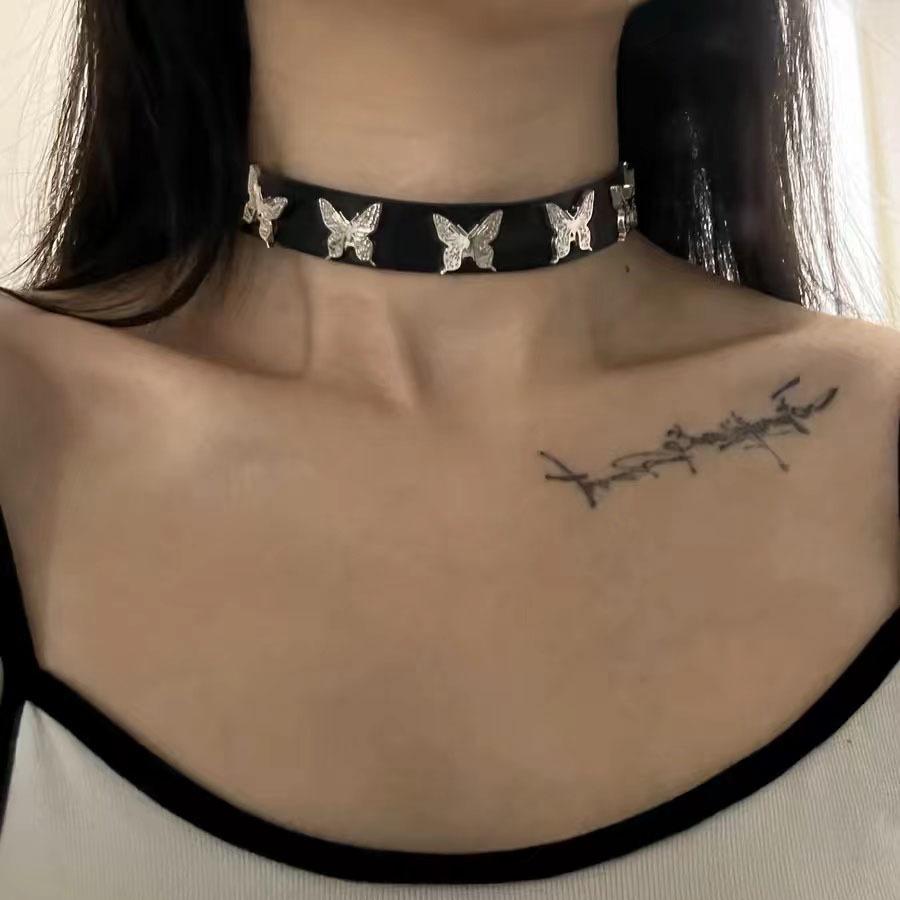 Retro Y2k Hot Girl Butterfly Heart Cross Flower Black Leather Belt Buckle Collar Necklace for Women Personality Punk Jewelry