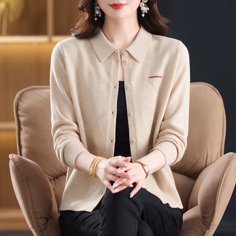 Women's Early Autumn Pure Wool Knitted Loose Lapel Cardigan
