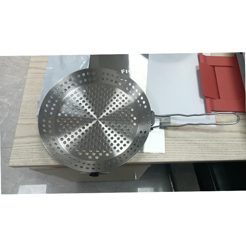 Round Hollow Wooden Handle BBQ Grill Pan for Outdoor Vegetables and Meat