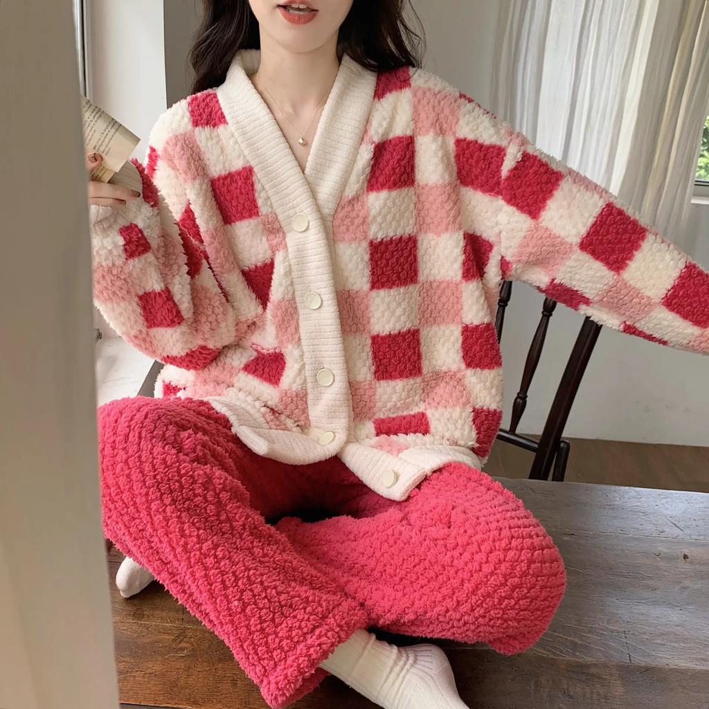 Thickened Coral Velvet 2-piece Pajamas Set, Large Size Flannel Pajamas, High Collar Trousers Set, Home Clothes, Women's Warm Home Clothes