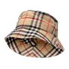 Burberry Bucket Hat 8075657