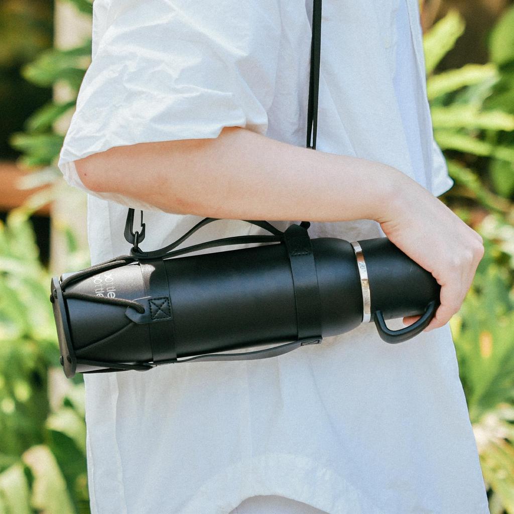 BOTTLE BOTTLE Water Bottle, 1 Liter, Large Capacity, BPA-Free, with Handle, Easy To Carry, Easy To Clean, Leak-Proof, Includes Cup, Keeps Water Hot