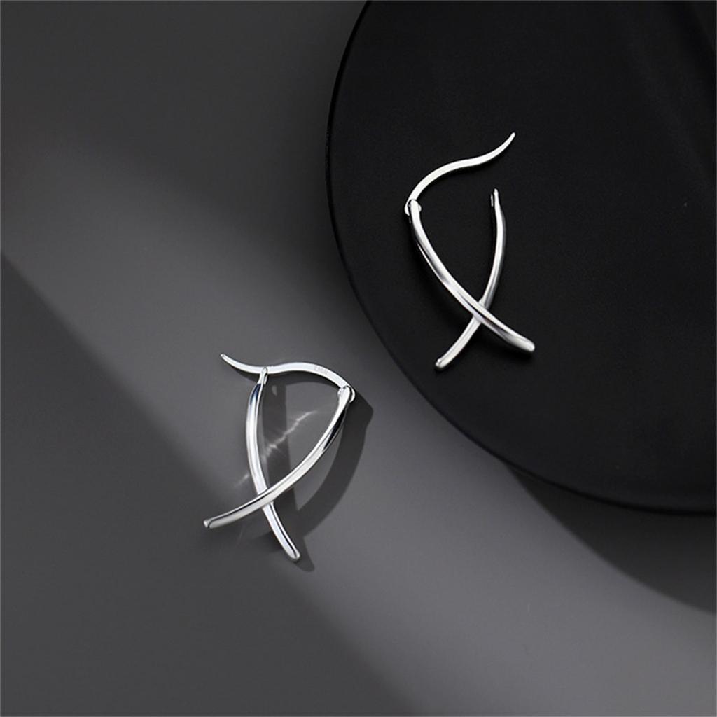 Trendy Geometric Pattern Ear Cuff for Women Portable Silver Plated Fashion Accessory Gift Ready