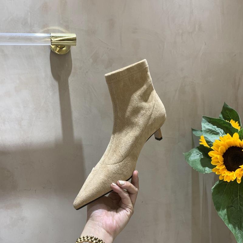 

2025 autumn and winter pointed thin heel elastic boots Internet celebrity thin boots medium boots matte high heel velvet commuter short boots women 35
