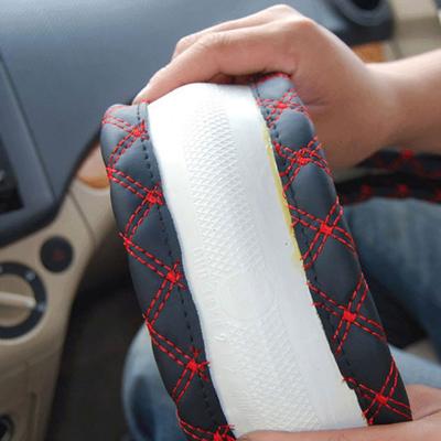 Elegante protezione per coprivolante antiscivolo da 38 cm per auto in finta pelle