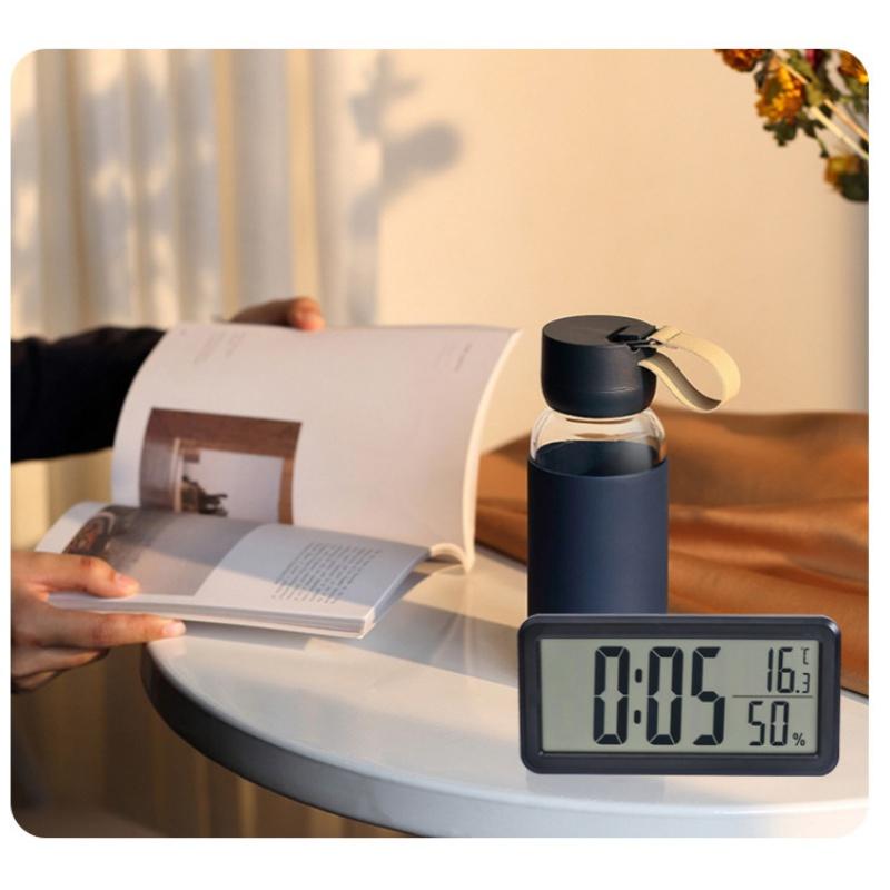 Digital Alarm Clock MAX/MIN Temperature Humidity Date Display Battery Powered Snooze Table Clock 12/24H Wall-mounted LCD Clock
