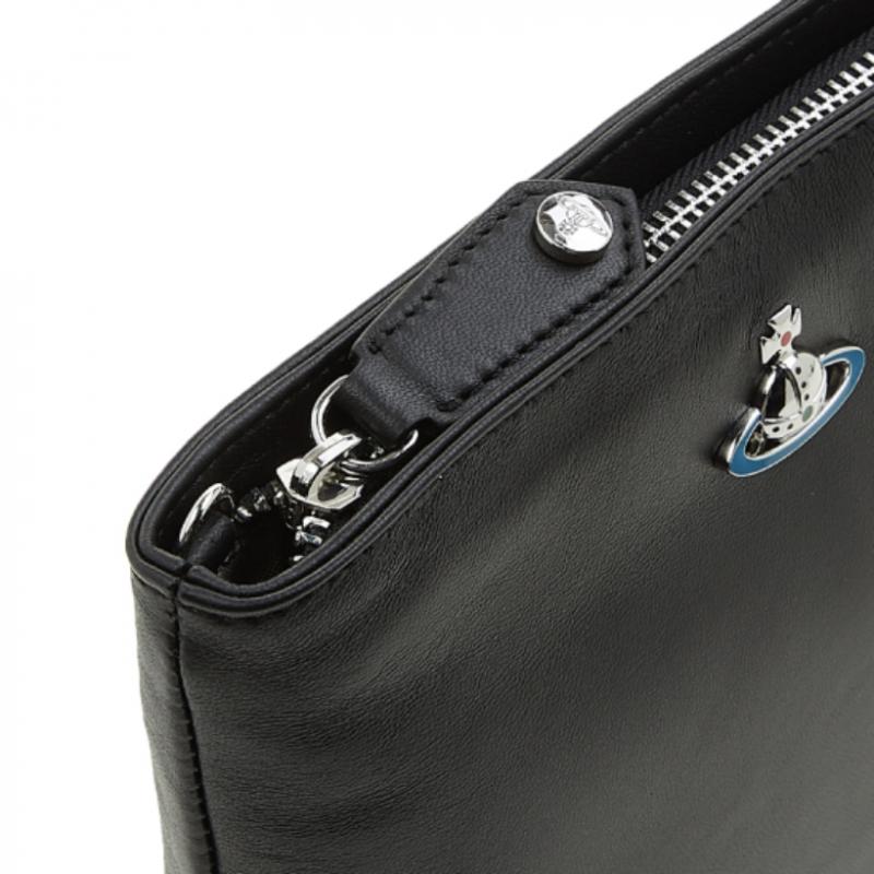 Vivienne WeStwood Women S Square croSSbody Bag 51160005 L001l N403